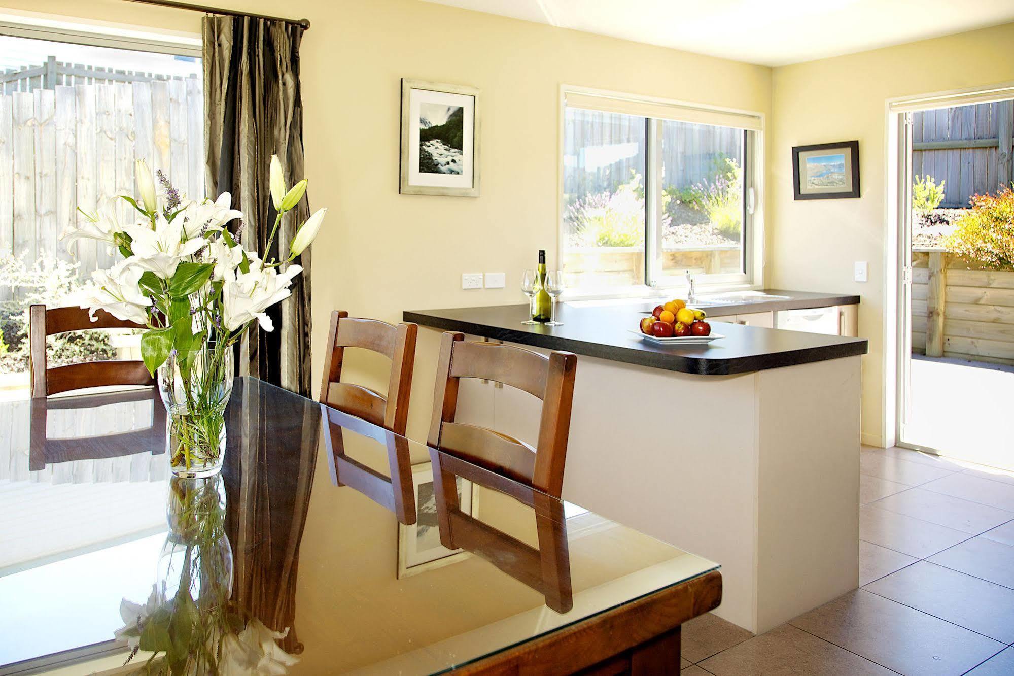 Criffel Peak View Bed&Breakfast Wanaka Exterior foto