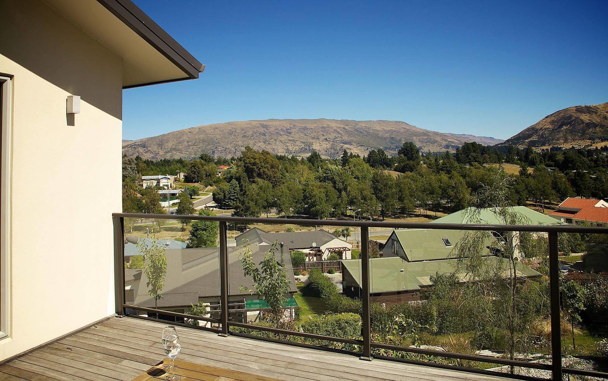 Criffel Peak View Bed&Breakfast Wanaka Exterior foto
